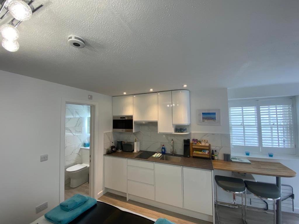 Sweet Caroline - Luxury Studio Stone'S Throw From Mousehole Harbour Extérieur photo